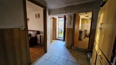 Casa en venta en Barrio de Bostronizo, 81, cerca de Carretera de San Juan Roicedo, Arenas de Iguña de 65.000 €