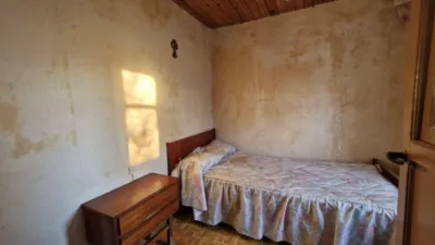 Casa en venta en Barrio de Bostronizo, 81, cerca de Carretera de San Juan Roicedo, Arenas de Iguña de 65.000 €