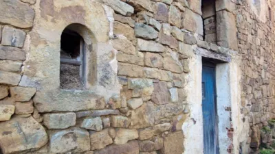 Casa en venta en Barrio de Bostronizo, 81, cerca de Carretera de San Juan Roicedo, Arenas de Iguña de 65.000 €