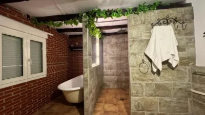 Casa en venta en Barrio de Bostronizo, 45, cerca de Carretera de San Juan Roicedo, Arenas de Iguña de 160.000 €