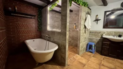 Casa en venta en Barrio de Bostronizo, 45, cerca de Carretera de San Juan Roicedo, Arenas de Iguña de 160.000 €