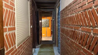 Casa en venta en Barrio de Bostronizo, 45, cerca de Carretera de San Juan Roicedo, Arenas de Iguña de 160.000 €