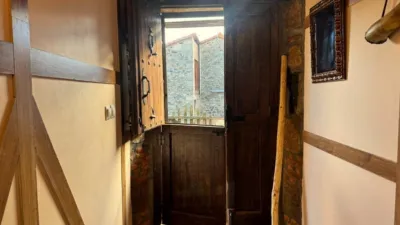 Casa en venta en Barrio de Bostronizo, 45, cerca de Carretera de San Juan Roicedo, Arenas de Iguña de 160.000 €