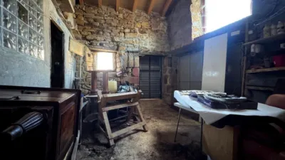 Casa en venta en Barrio de Bostronizo, 45, cerca de Carretera de San Juan Roicedo, Arenas de Iguña de 160.000 €