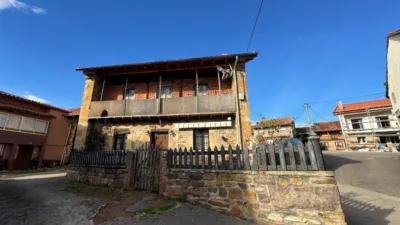 Casa en venta en Barrio de Bostronizo, 45, cerca de Carretera de San Juan Roicedo, Arenas de Iguña de 160.000 €