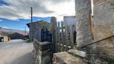 Casa en venta en Barrio de Bostronizo, 45, cerca de Carretera de San Juan Roicedo, Arenas de Iguña de 160.000 €