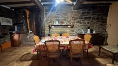 Casa en venta en Barrio de Bostronizo, 45, cerca de Carretera de San Juan Roicedo, Arenas de Iguña de 160.000 €