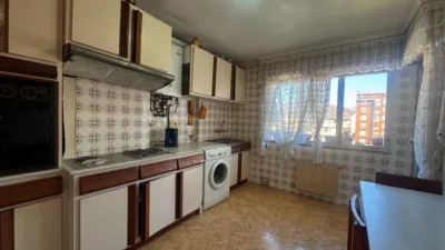 Piso en venta en Calle de Menéndez Pelayo, 7, Los Corrales de Buelna de 120.000 €