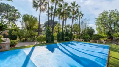 Chalet en venta en Avenida de Perleta - Más