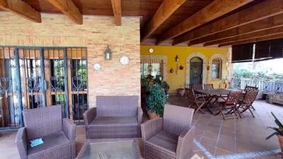 Chalet on Calle Capricho photo 4