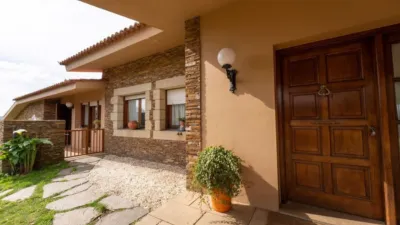 Chalet on Avenida de Berdón photo 8
