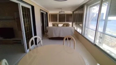Apartment on the 1st Line photo 4
