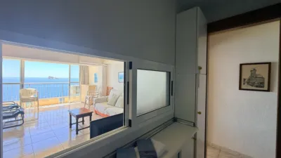 Apartment on the 1st Line photo 11