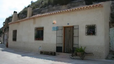 House in Alcala del Jucar photo 2