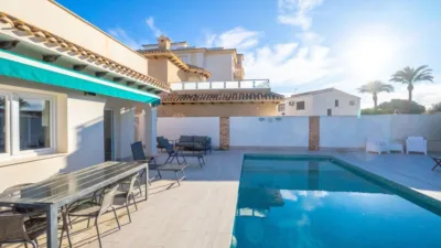 Villa on Carrer de les Violetes photo 13