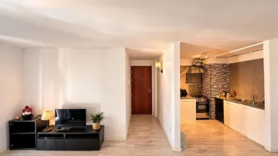Palma Nou Llevant: Bright Two-Bedroom near the Marina