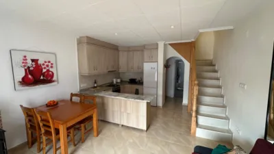 Terraced house on Avenida Adradas photo 3