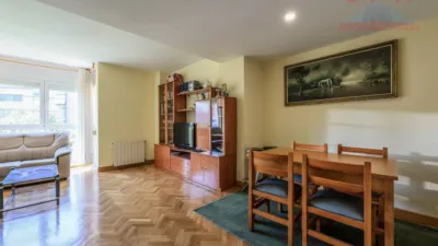 Piso en alquiler en Adelfas - Imagen 4