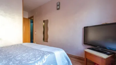 Apartment on Carrer d'Emili Miró, 8 photo 9