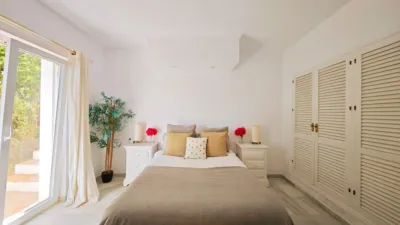 Chalet on Esmeralda Street (Sg) photo 16