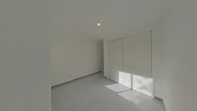 Flat on Calle de Alfonso X 'El Sabio' photo 16