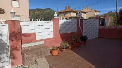 Chalet on Calle José Corbin Carbó photo 13