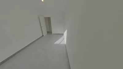 Flat on Calle de Alfonso X 'El Sabio' photo 32