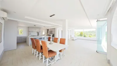 Chalet on Esmeralda Street (Sg) photo 7
