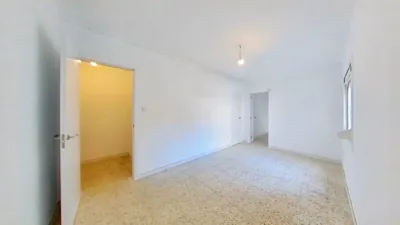 Flat in Centre photo 4