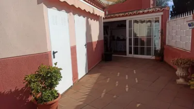 Chalet on Calle José Corbin Carbó photo 38