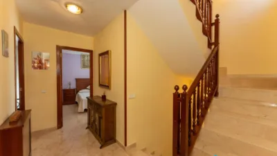 Terraced House in Centre photo 14