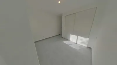 Flat on Calle de Alfonso X 'El Sabio' photo 15