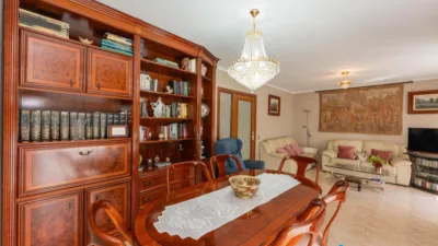 Terraced House in Centre photo 6