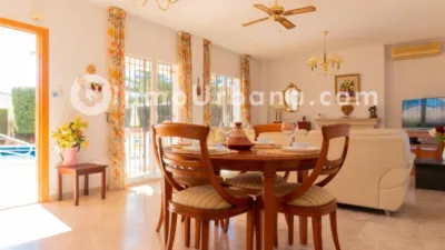 Chalet en Carrer vespre photo 22