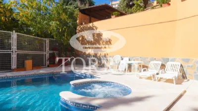 Chalet on Calle de Borneo photo 7