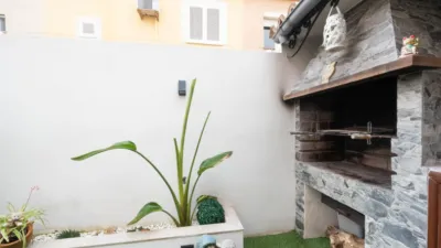 Terraced House in Carrer de Can Caragol Nou photo 21