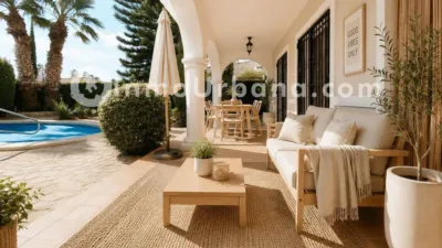Chalet on Carrer Vespre photo 2