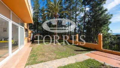 Chalet on Calle de Borneo photo 6