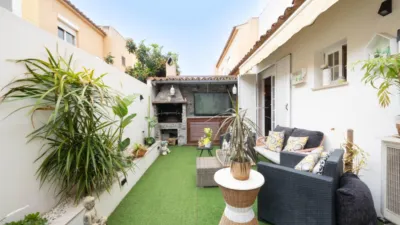 Terraced House in Carrer de Can Caragol Nou photo 20