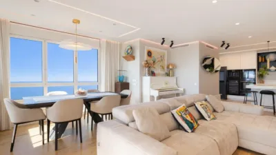 Penthouse on Carrer de la Indústria photo 15