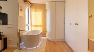 Penthouse on Carrer de la Indústria photo 35