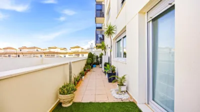 Piso en venta en Calle del Ingeniero Vargas Machuca, Casería de Ossio-San Carlos (San Fernando) de 355.000 €