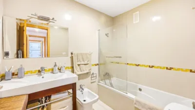 Piso en venta en Calle del Ingeniero Vargas Machuca, Casería de Ossio-San Carlos (San Fernando) de 355.000 €