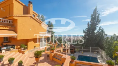 Chalet on Calle de Borneo photo 3