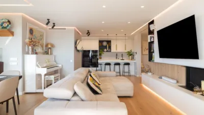 Penthouse on Carrer de la Indústria photo 13
