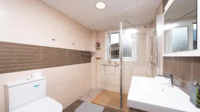 Apartment on Carrer de Nou d'Octubre photo 12