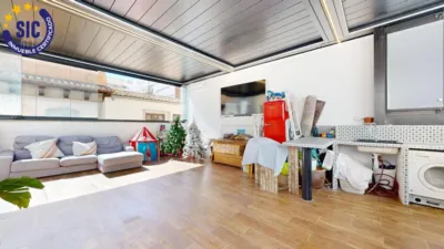 Penthouse on Calle de la Garrofa photo 2
