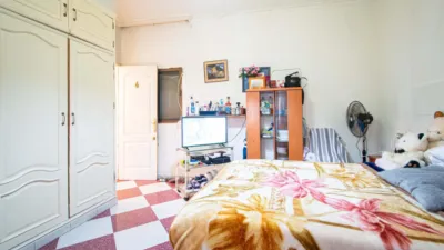 Flat on Torrentera Street photo 5