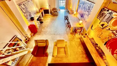 Townhouse on Eugenia Viñes Street photo 4