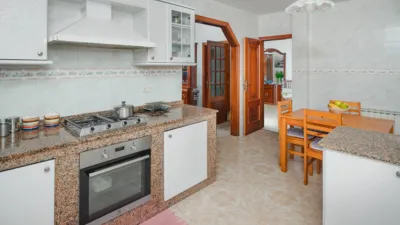 Chalet en venta en Calle Tabueiros-Sisan, Barrantes (Ribadumia) de 375.000 €